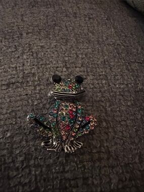 Colorful rhinestone frog